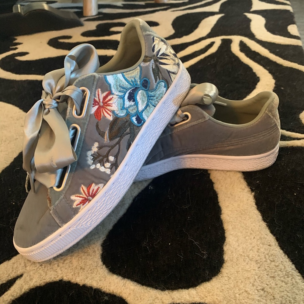 Puma - Picture 2 of 6